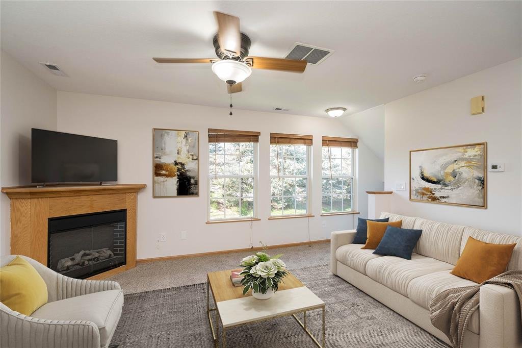 Urbandale Townhome: 15229 Alpine Dr