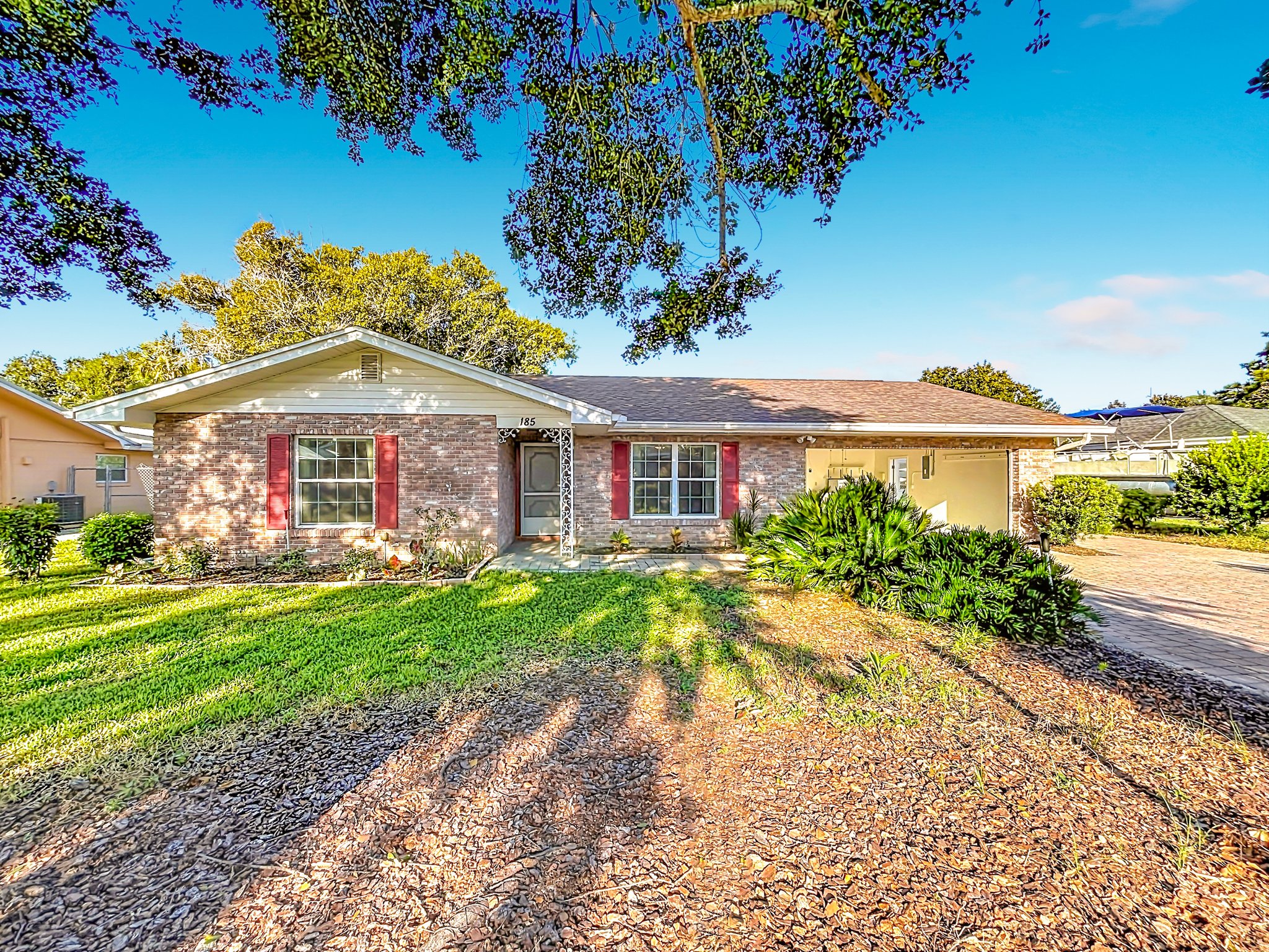 Winter Haven House: 185 Lagoon Rd