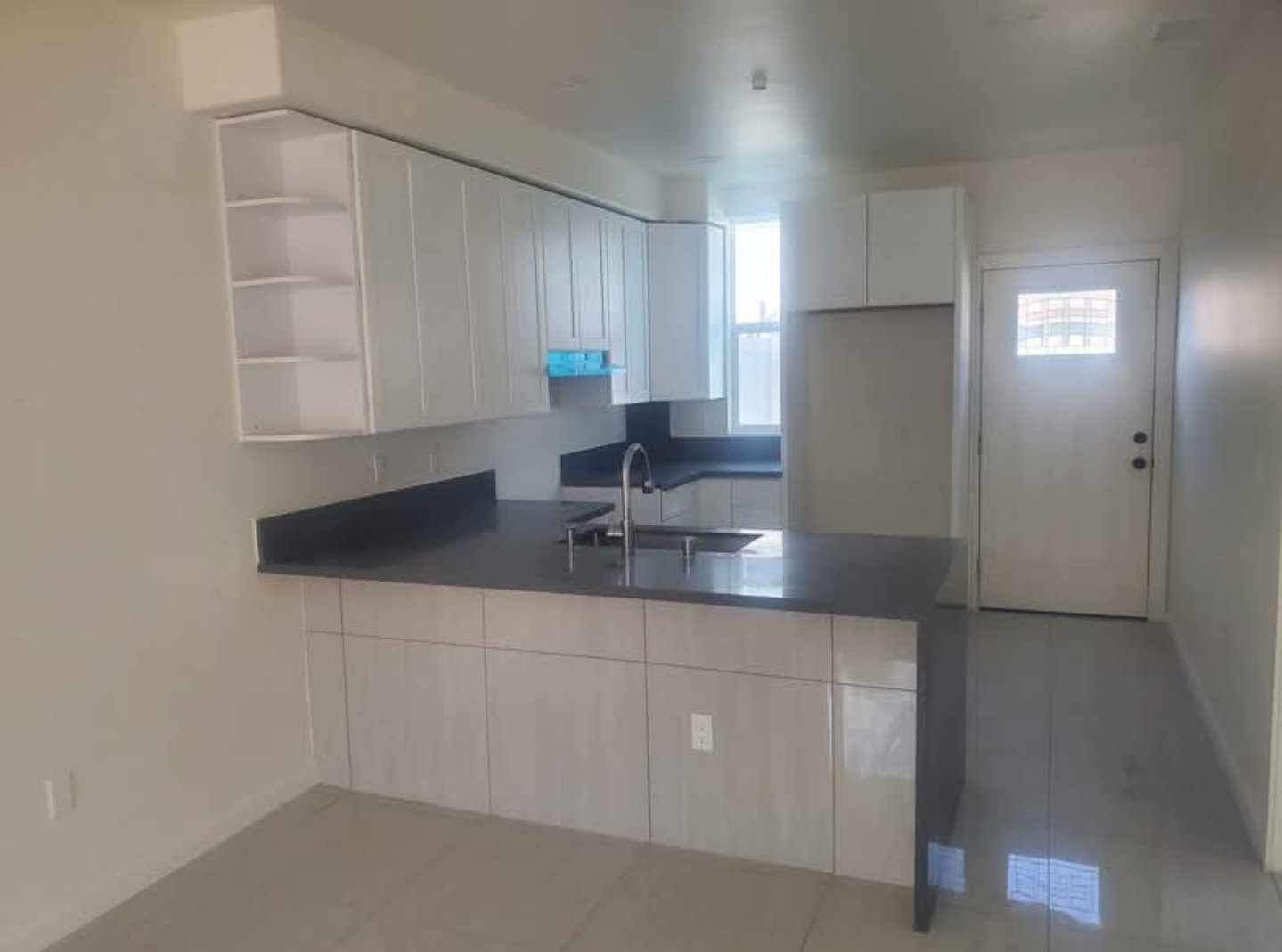 El cajon Condo: 395 N. 1st st
