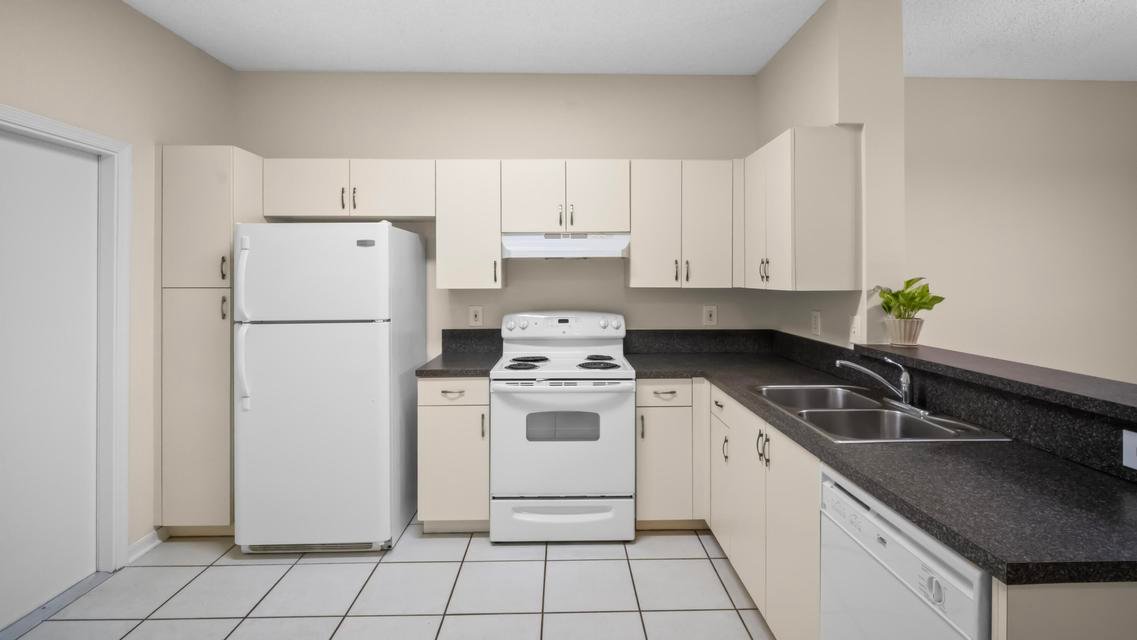 Weston Townhome: 3636 SAN SIMEON Circle