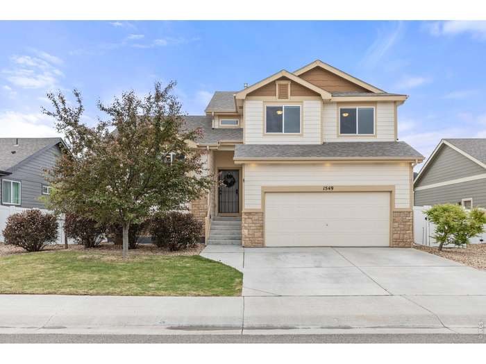 Severance House: 1549 Water Vista Ln
