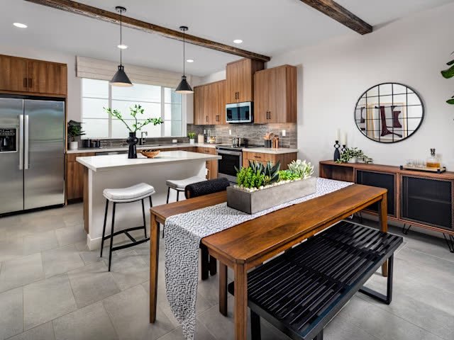 San Diego Single Room: 10202 Vista Lusardi
