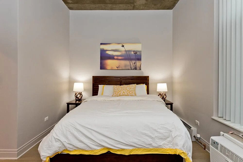 Chicago Condo: 4599 N Clarendon Ave