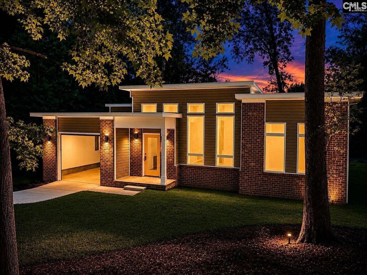 Columbia House: 2405 Barhamville Rd