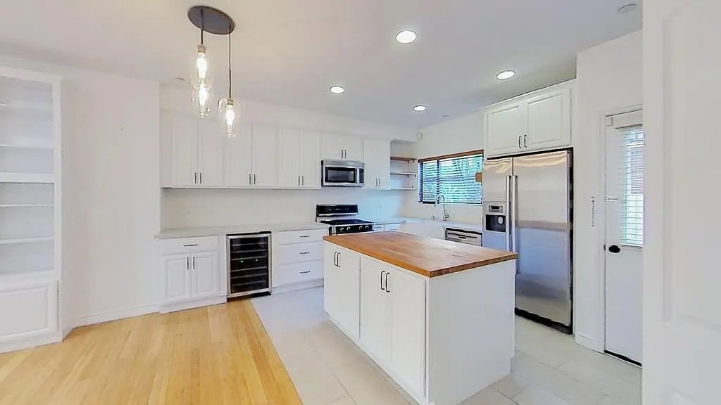 Santa Monica Townhome: 1237 24th St