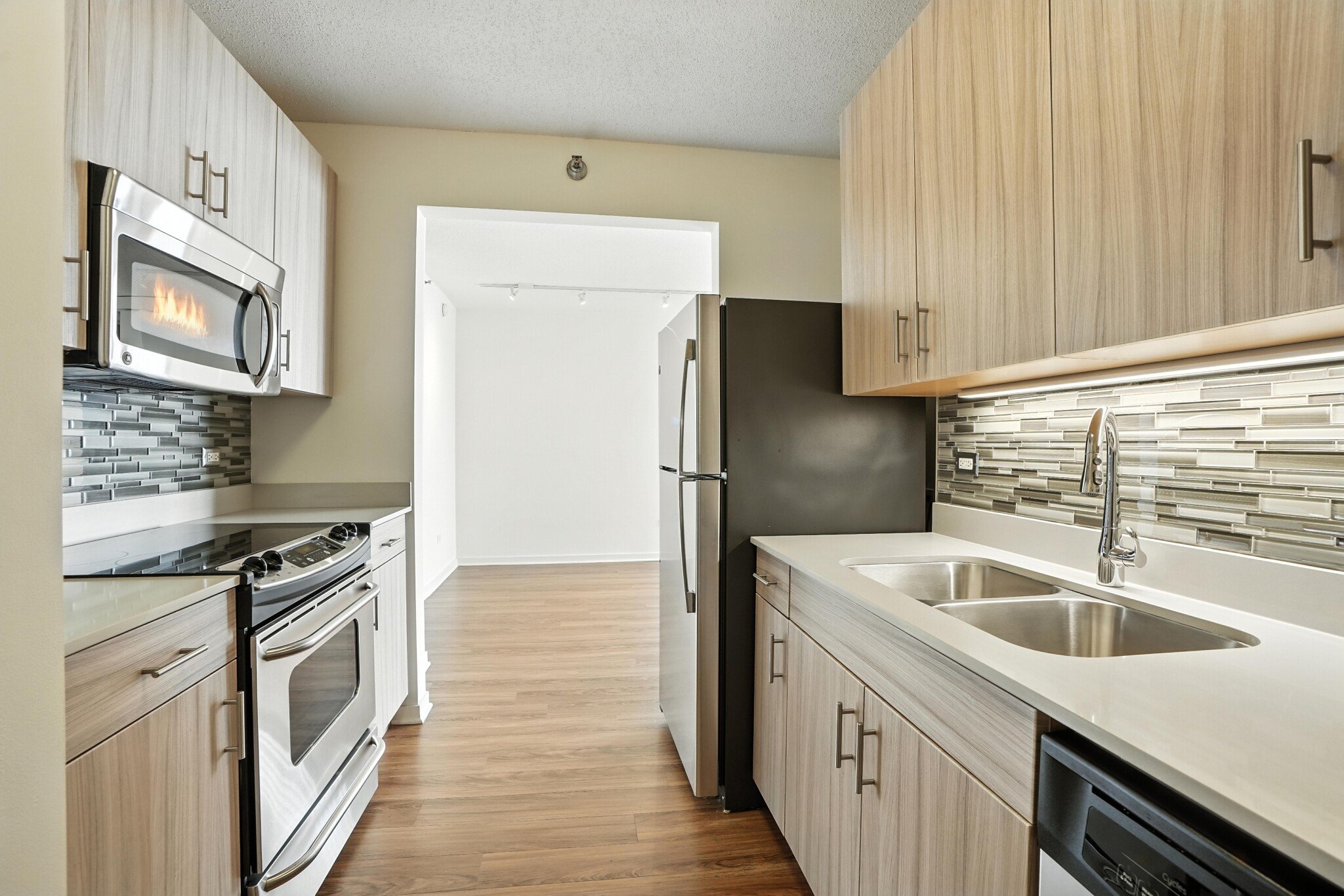Chicago Condo: 559 N Kingsbury St