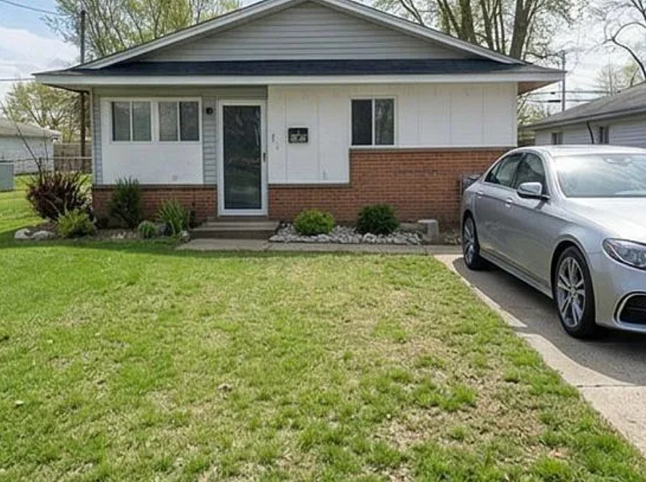 Pontiac House: 723 Blaine Ave