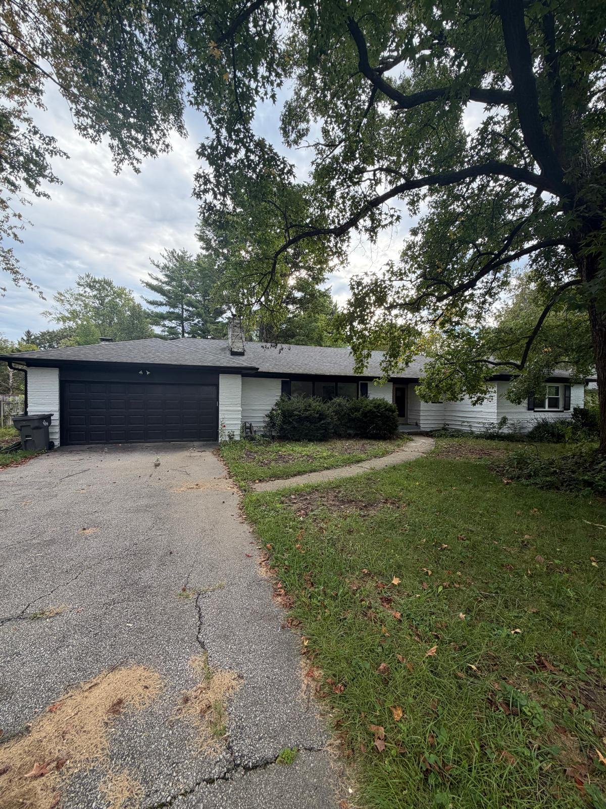 Indianapolis House: 8743 Washington Boulevard East Dr