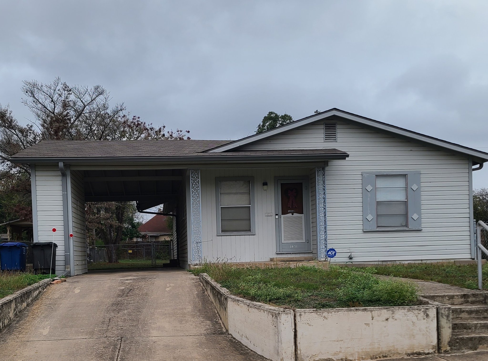 San Antonio House: 1431 Aransas Ave