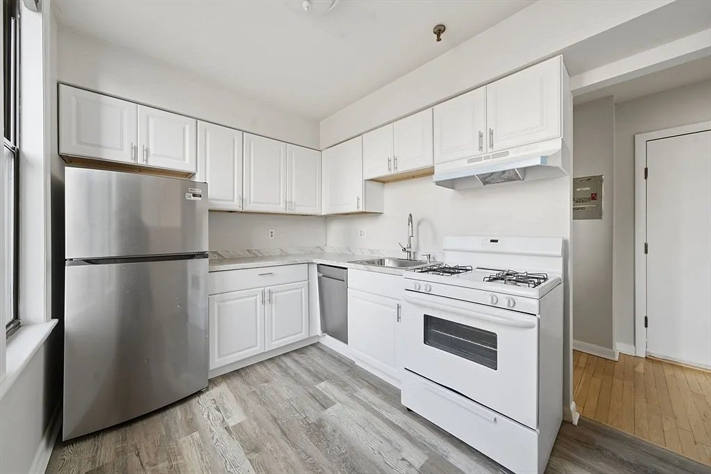Brighton Condo: 1480 Commonwealth Ave