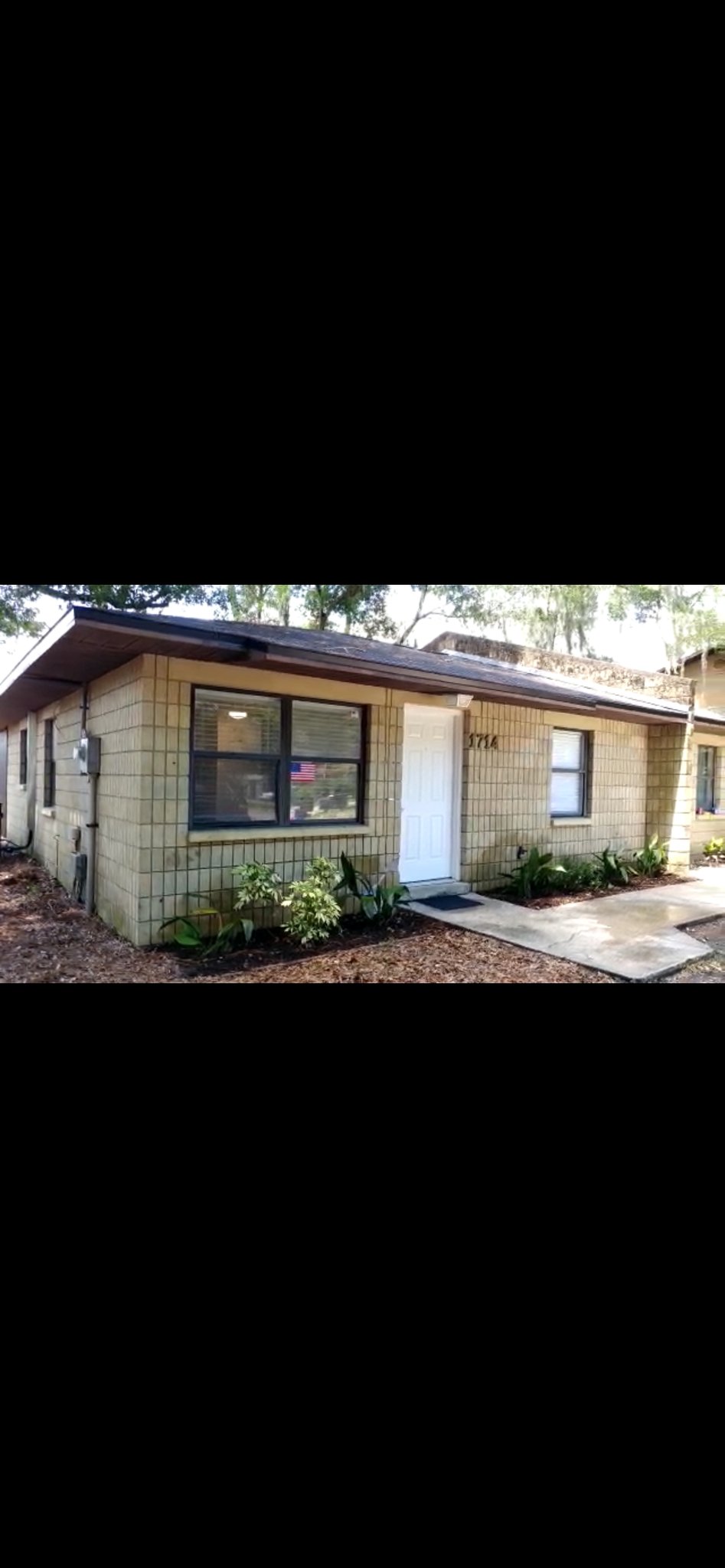 Gainesville House: 1714 SW 68th Terrace
