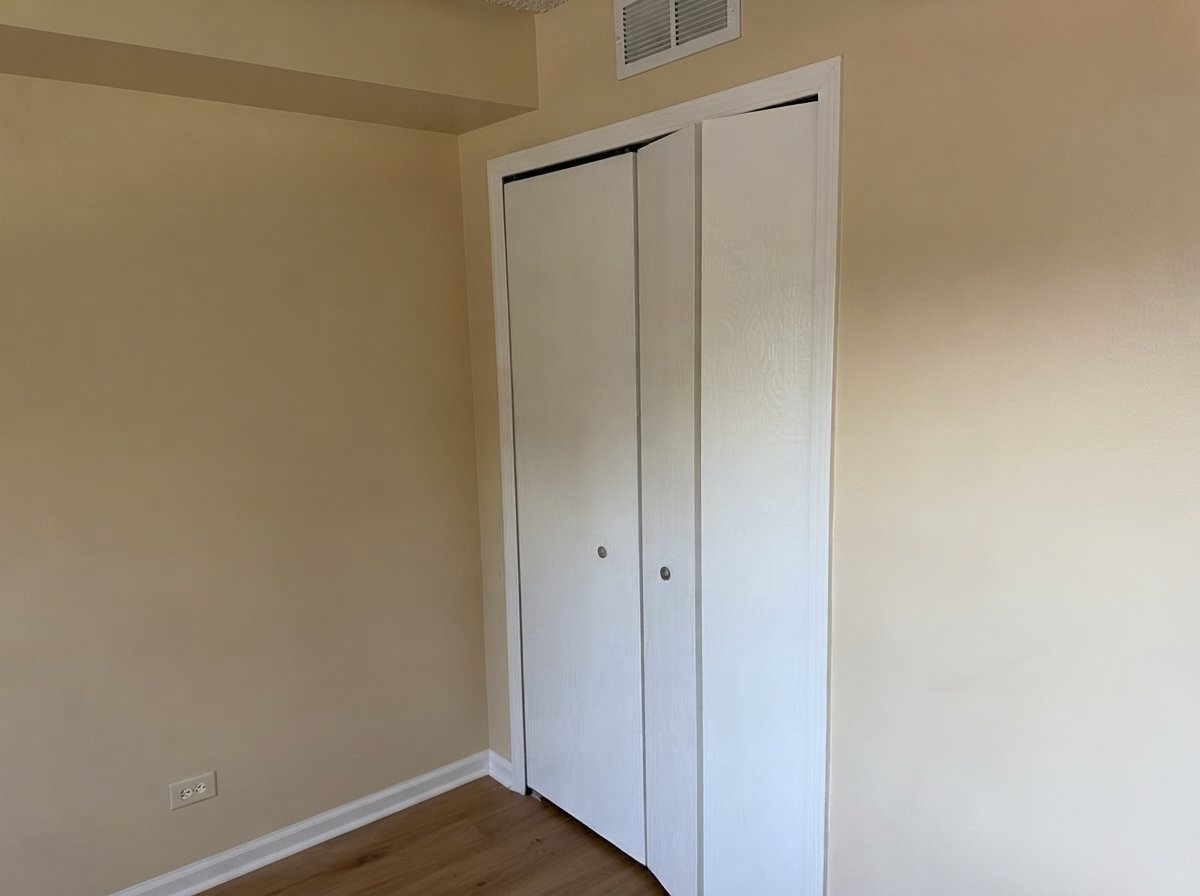 Naperville Condo: 353 S Whispering Hills Dr
