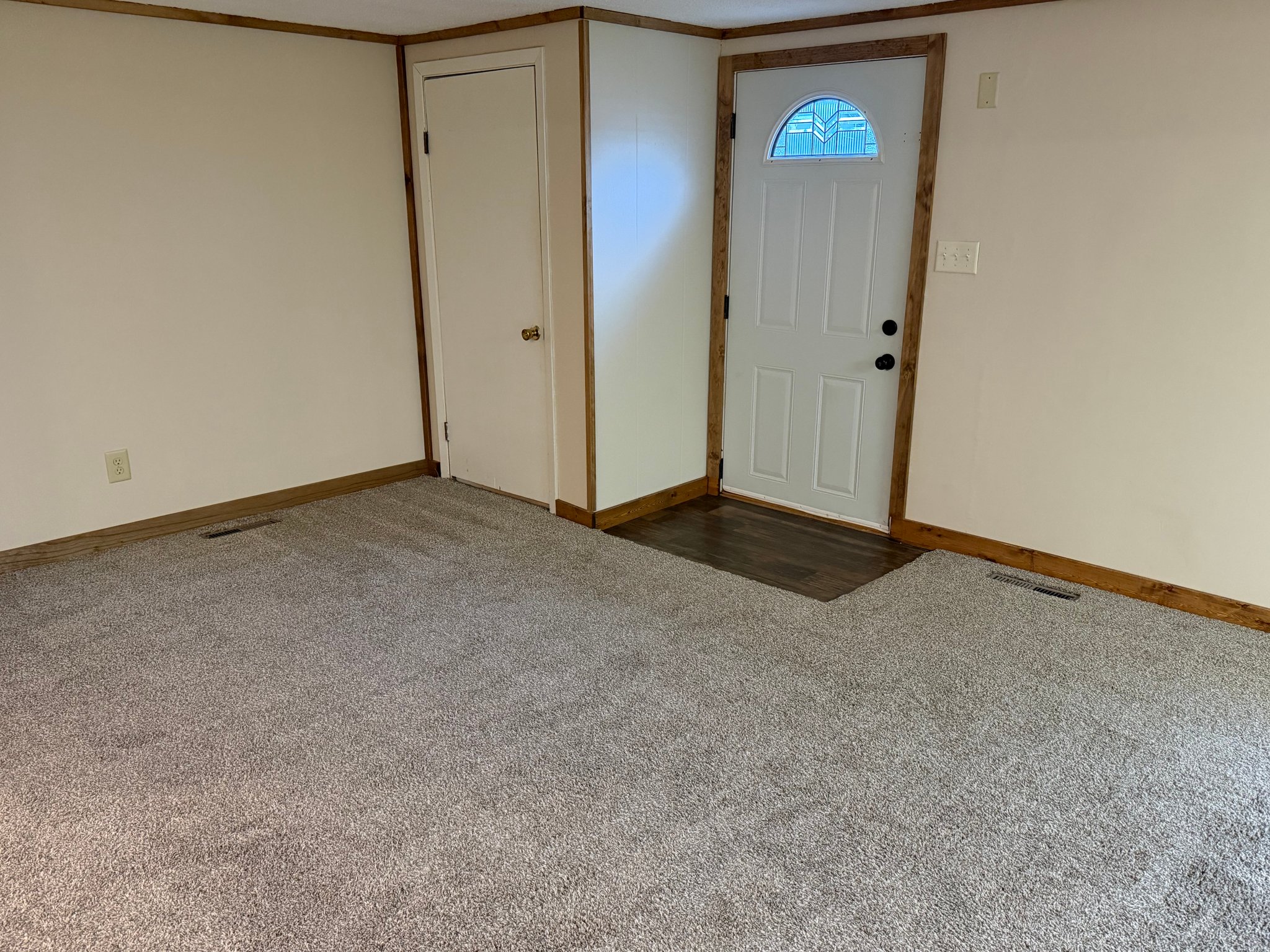 Kearney House: 4664 Highway 30 W
