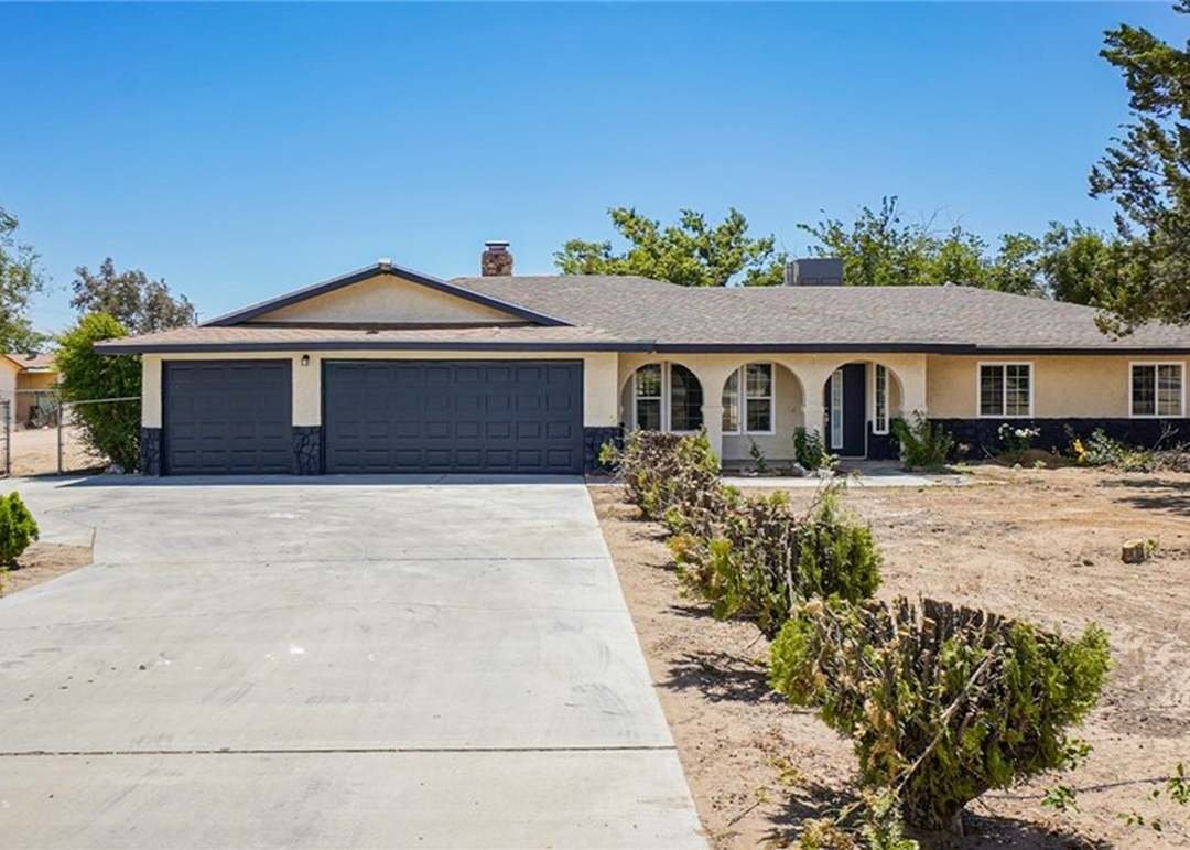 Hesperia House: 8687 9th Ave