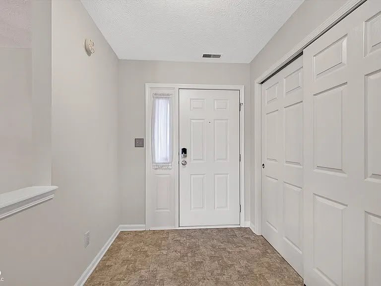 Tinley Park House: 16416 84th Ave, , IL