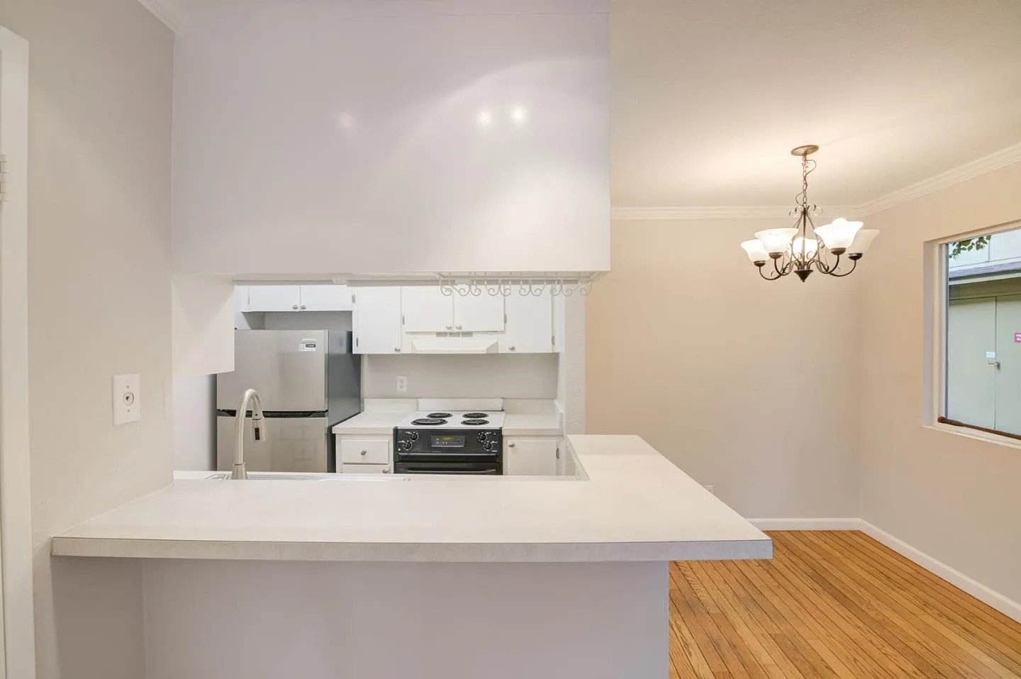 Daly City Condo: 355 Half Moon Ln