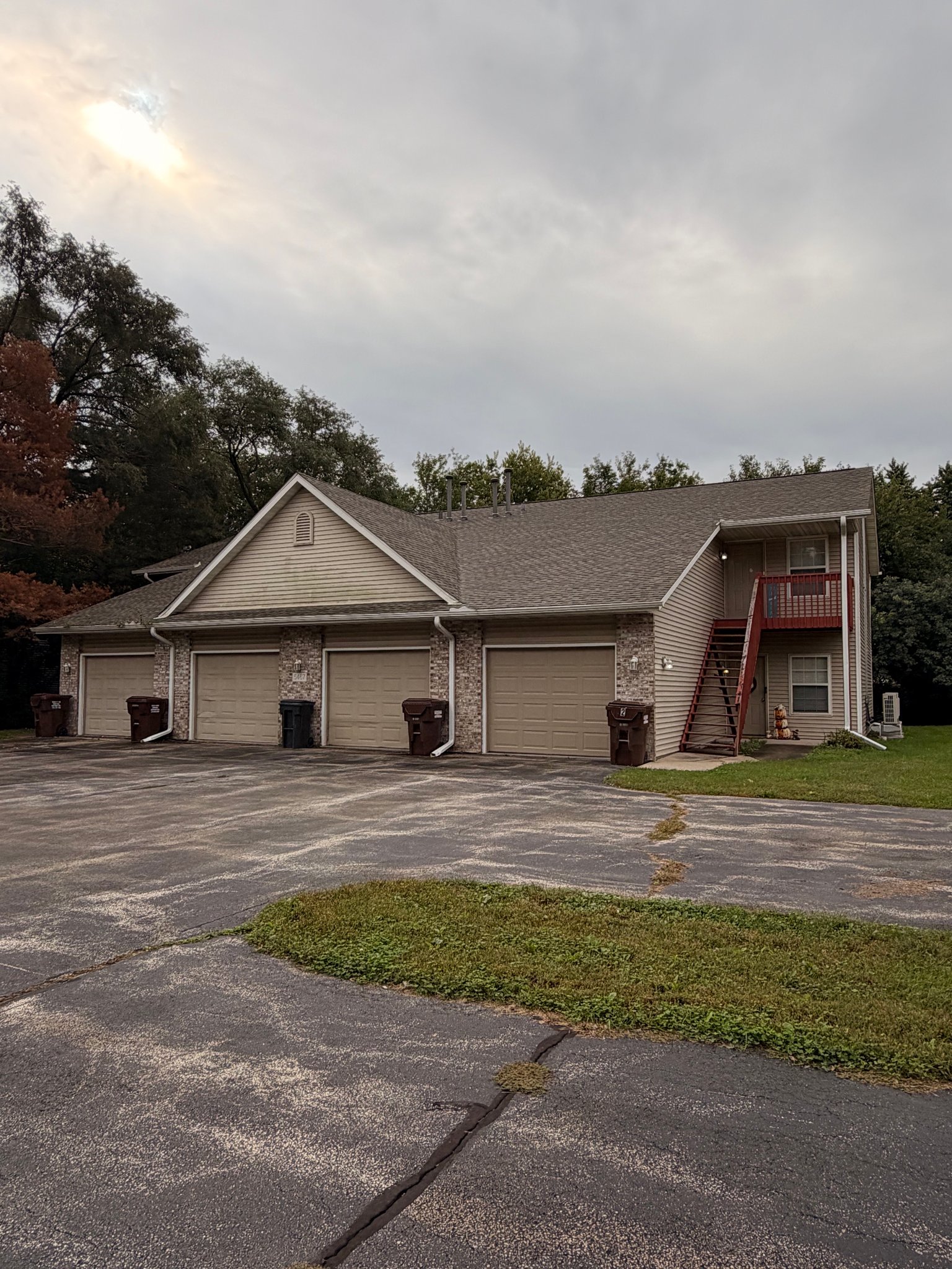 Machesney Park Multiplex: 5467 tall pines parkway