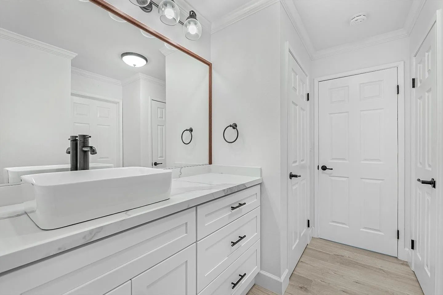 Redwood City Condo: 1614 Hudson St