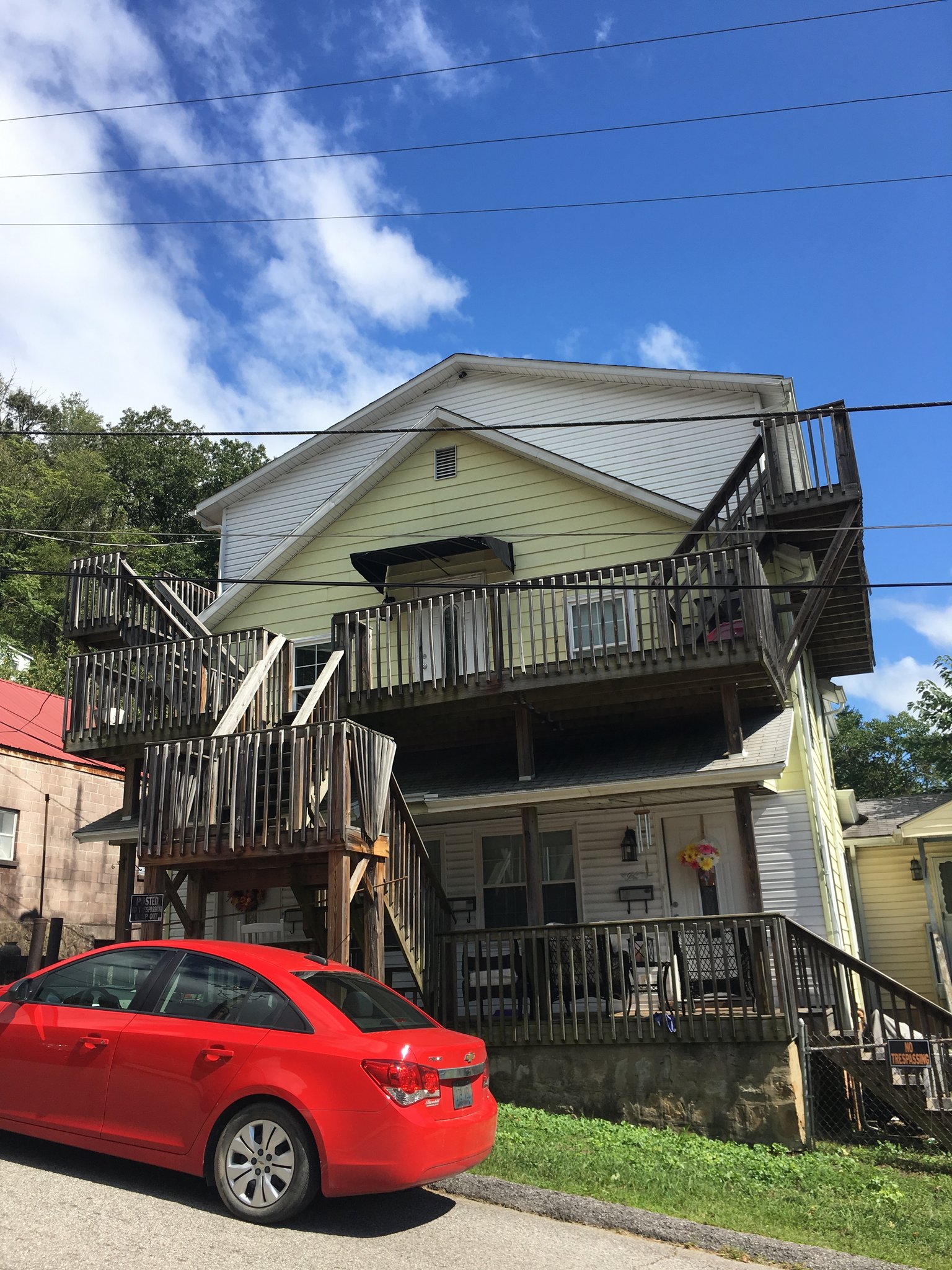 williamson Apartment: 406 talbot street