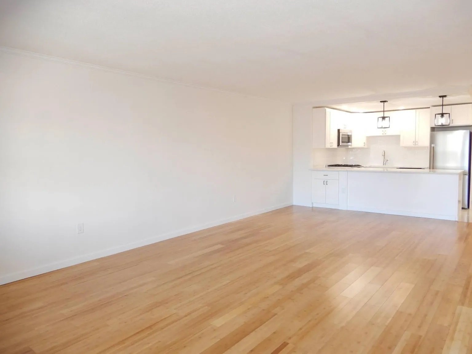 Boston Condo: 9 Hawthorne Pl