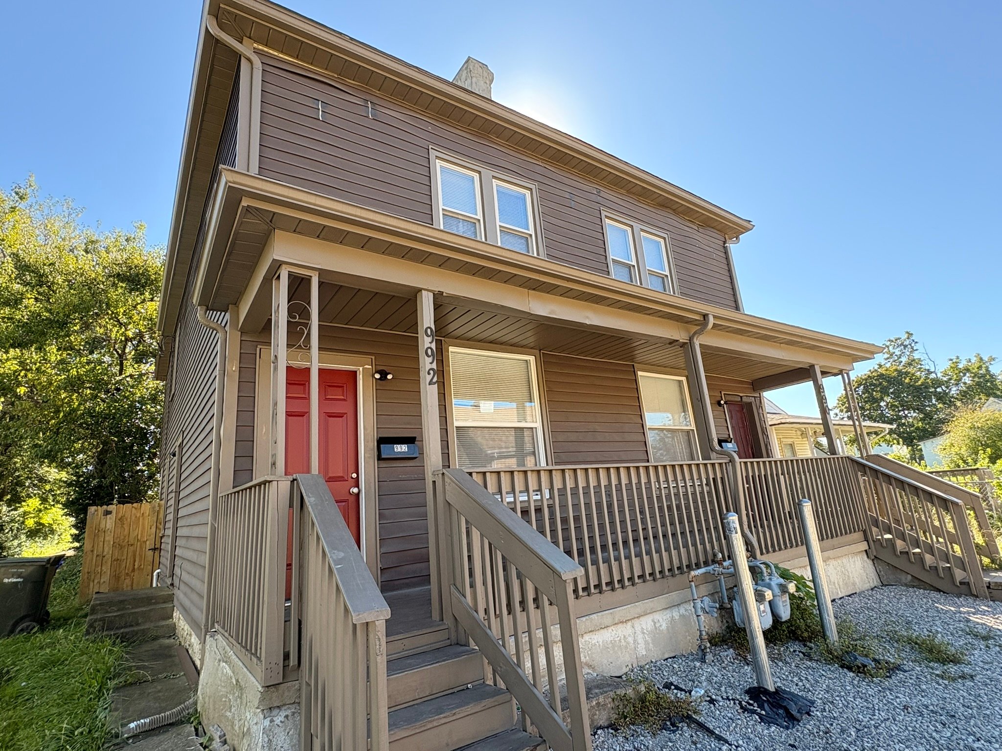 Columbus House: 992 N 9th St