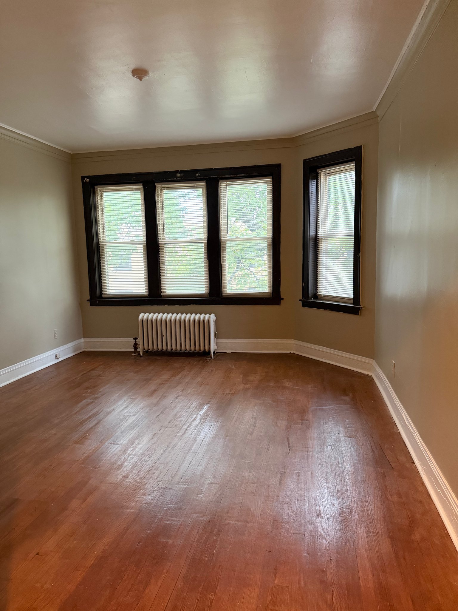 Chicago Apartment: 8304 S. Paulina