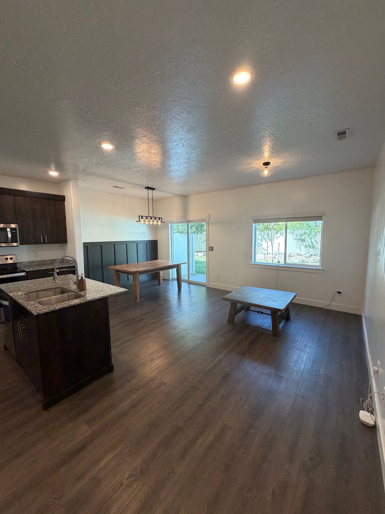 Ogden Townhome: 382 E 1850 N