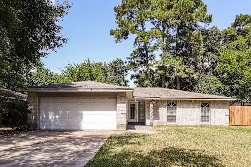 Spring House: 23414 Lestergate Dr