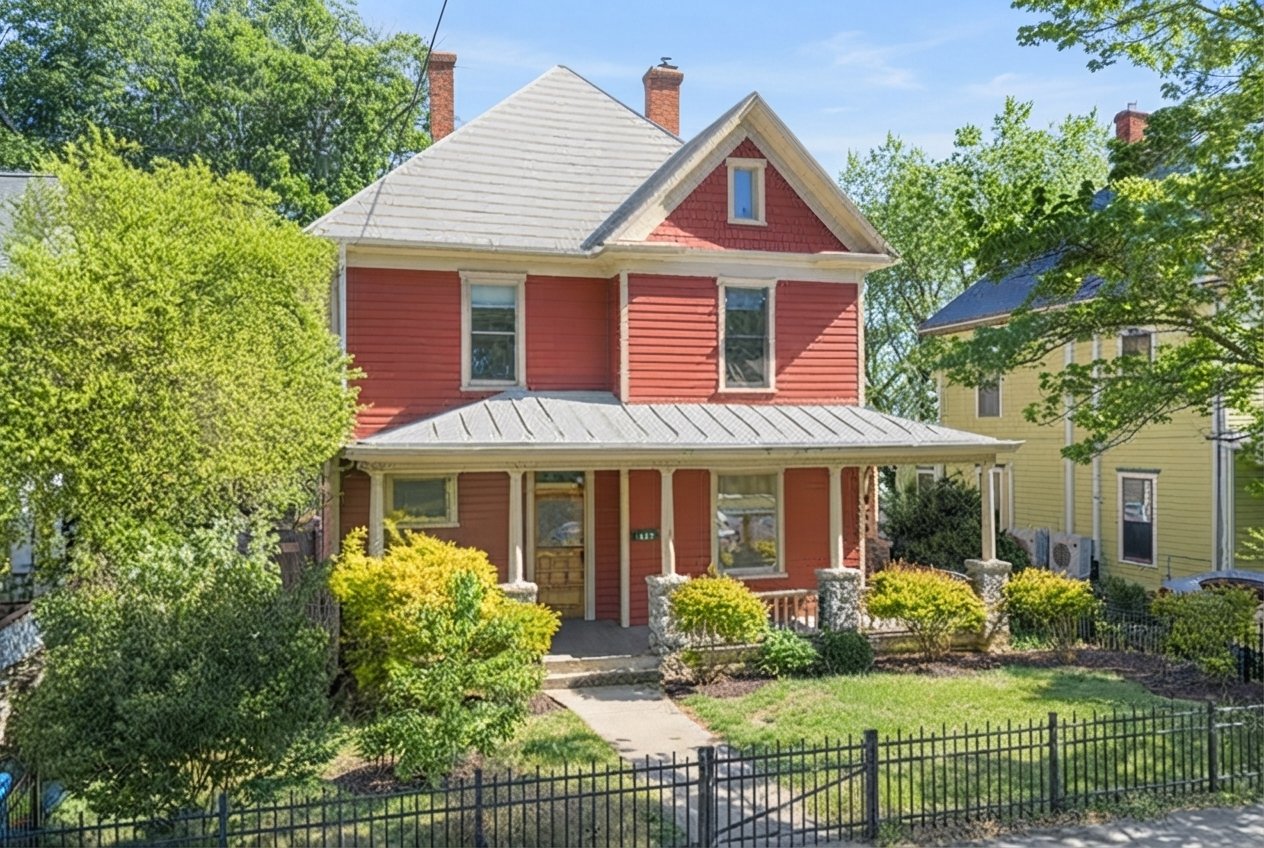 Roanoke House: 545 Day Ave SW