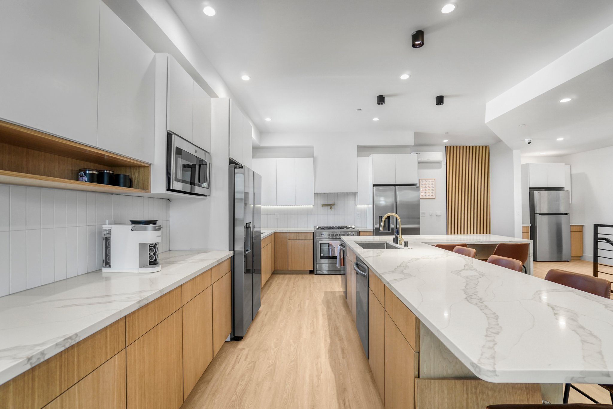 Culver City Single Room: 4800-4802 S. Slauson