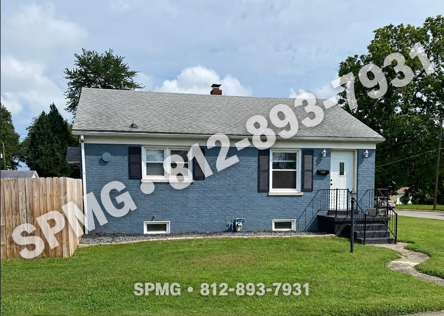 Evansville House: 3010 E Sycamore St.