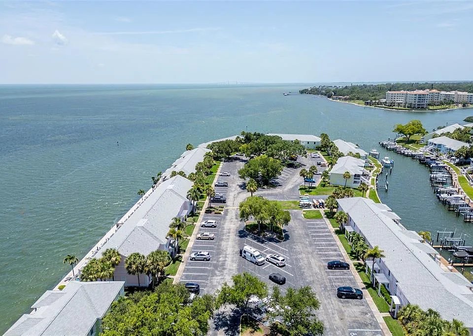 saint petersburg Apartment: 5118 Coquina Key Dr SE