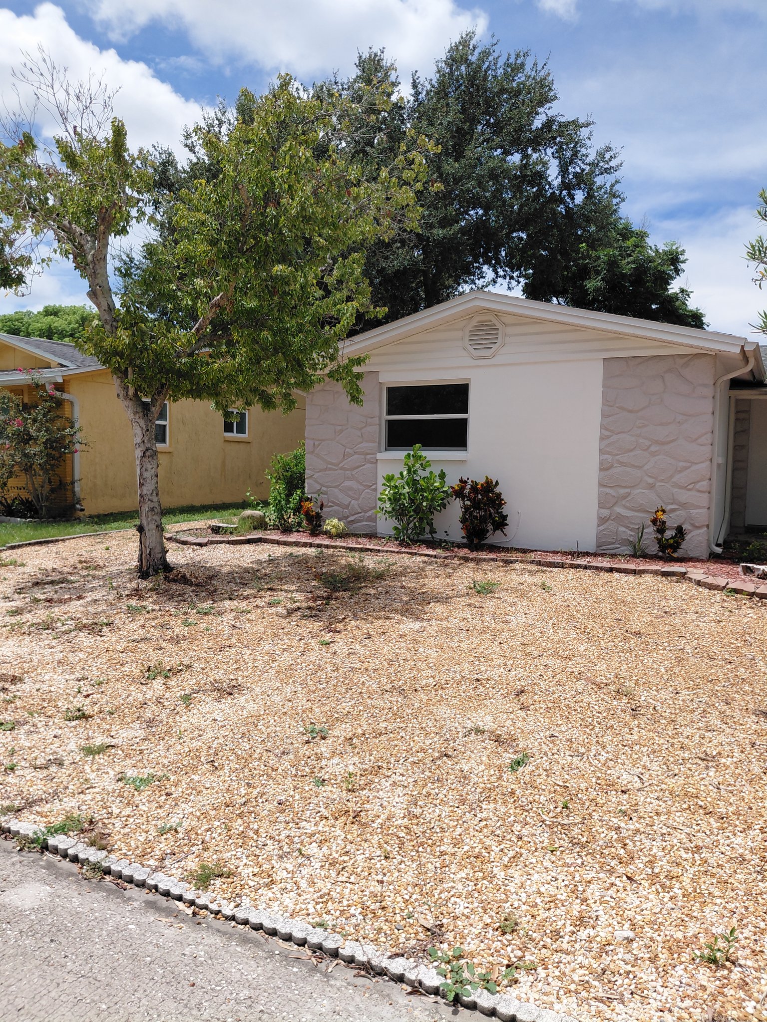 Port Richey House: 9205 Saint Regis Ln