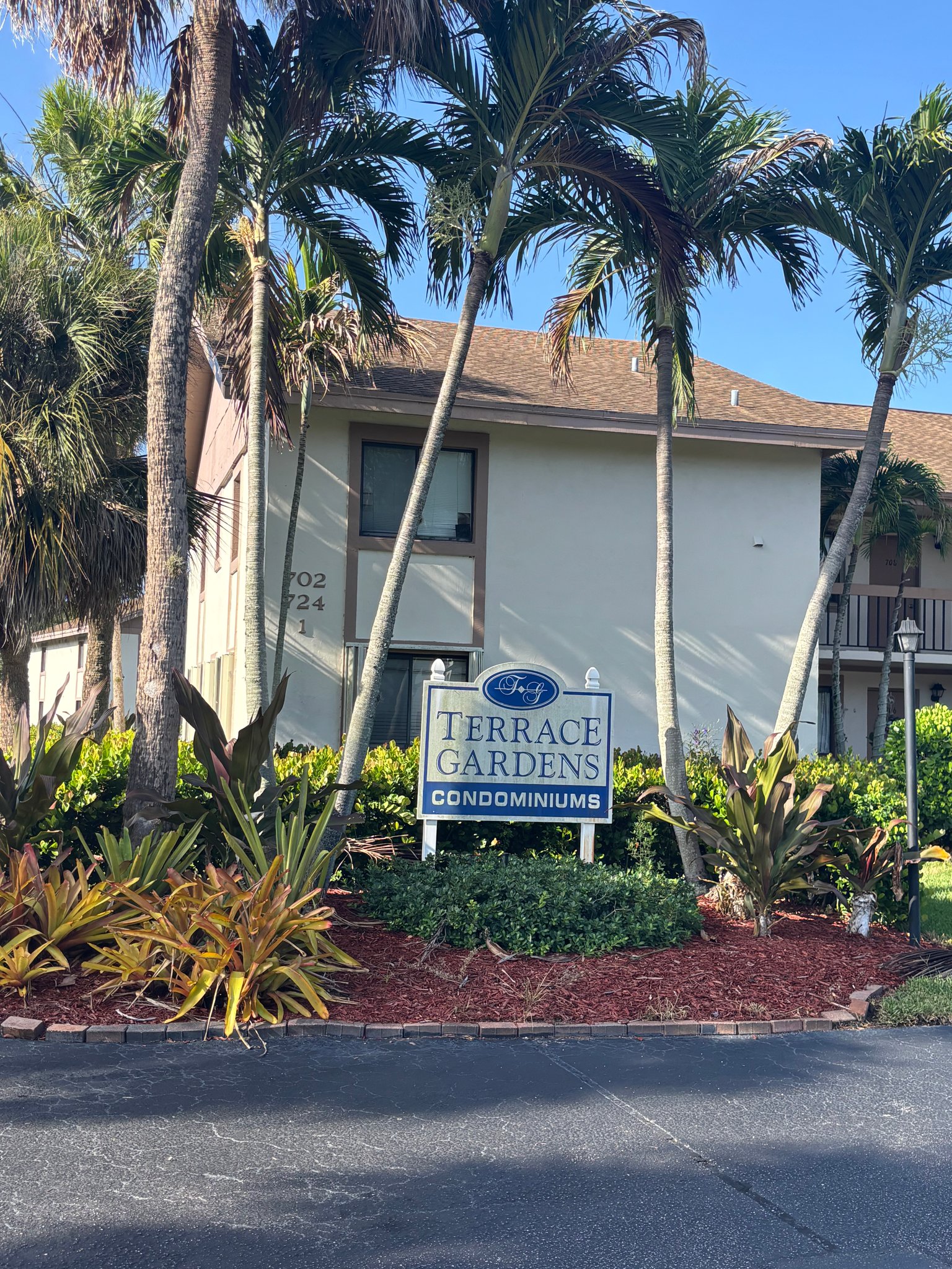 Stuart Condo: 844 NW Fork Road