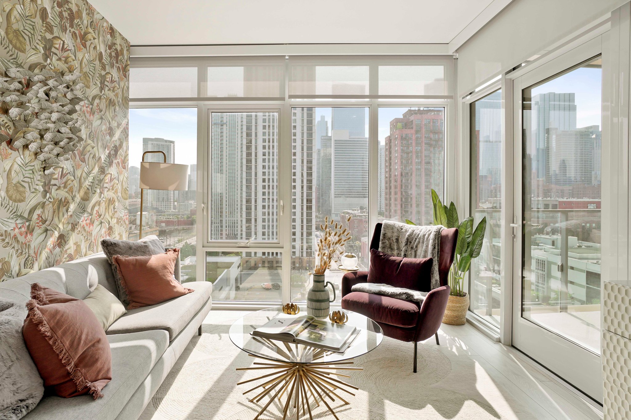 Chicago Condo: 357 n union ave
