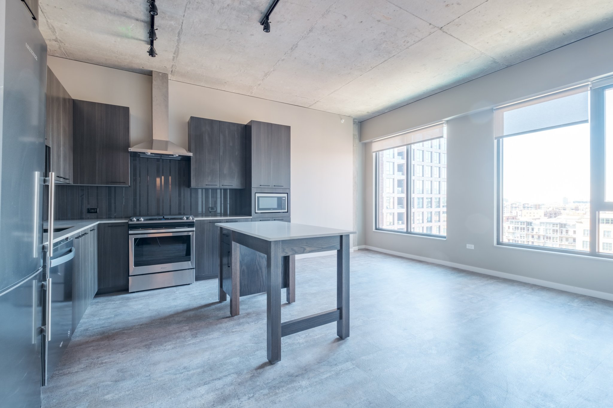 Chicago Condo: 932 w Washington Blvd