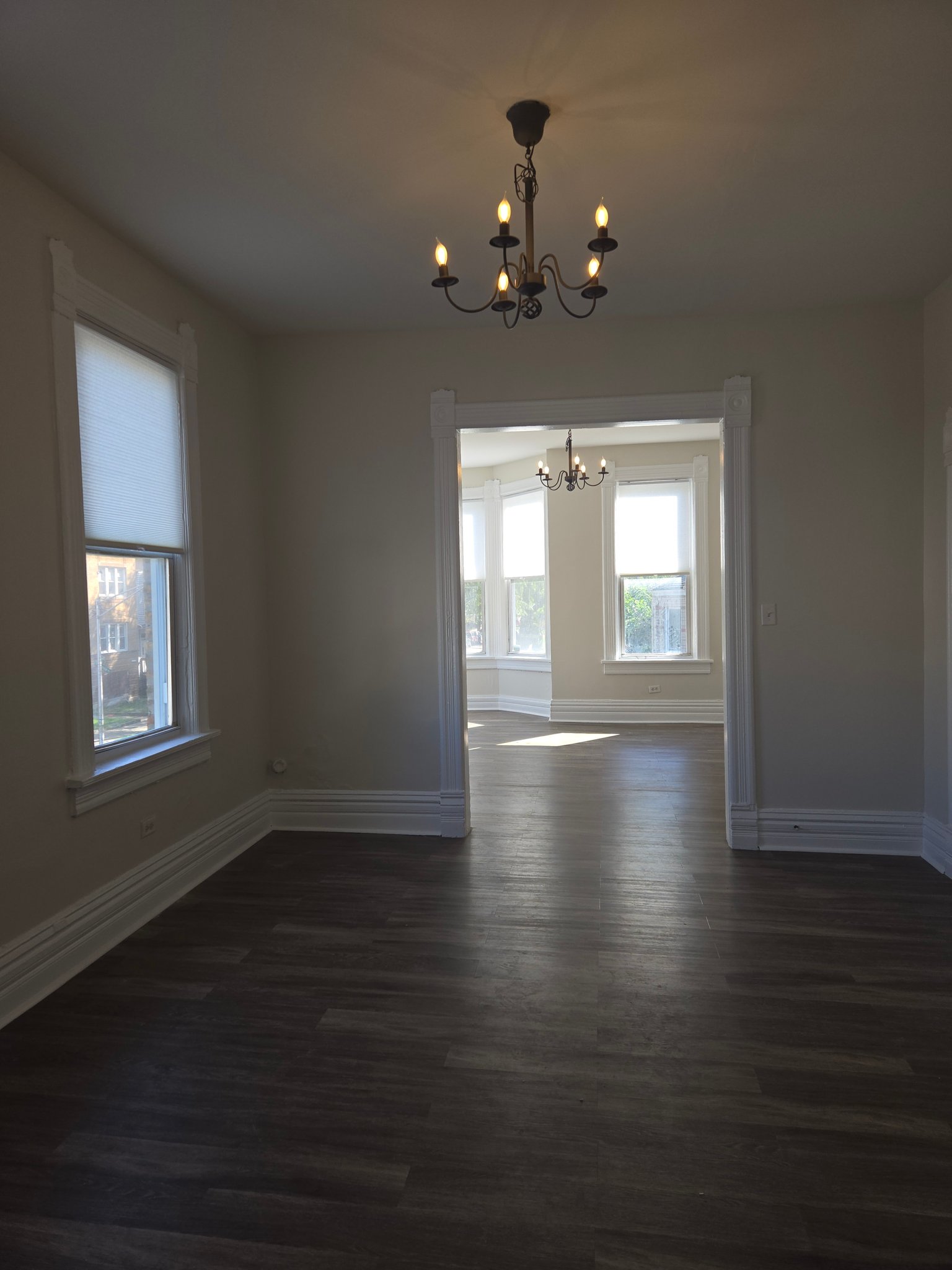 Chicago Apartment: 3300 W Wabansia Ave