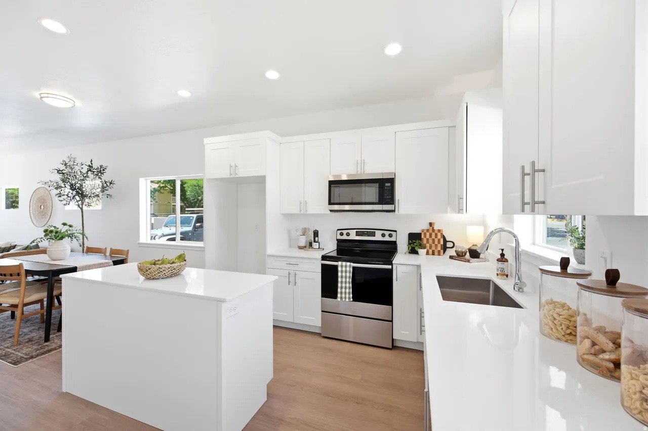 Ogden Townhome: 1127 S 1200 W