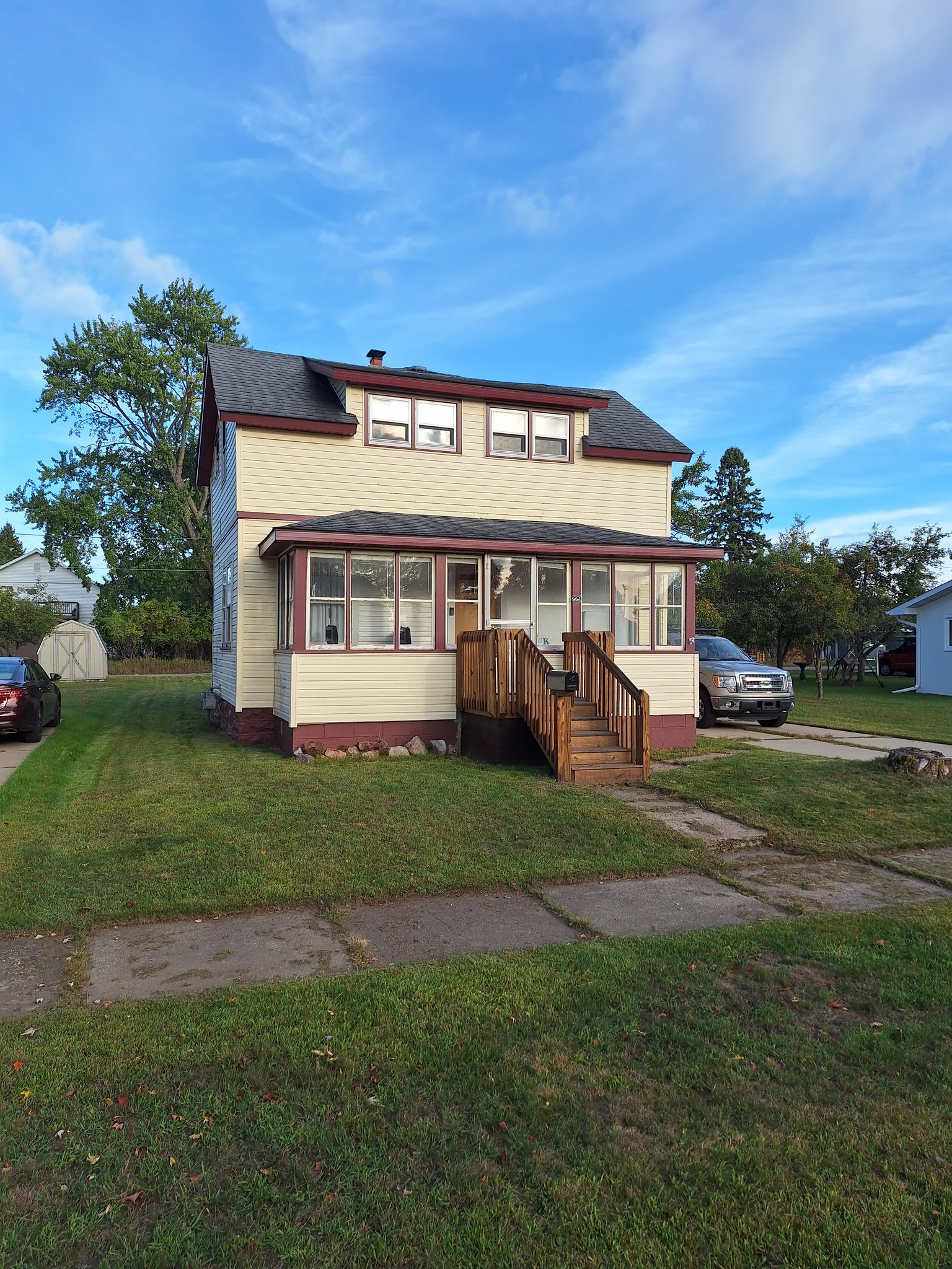 Kingsford House: 229 Lawrence Street