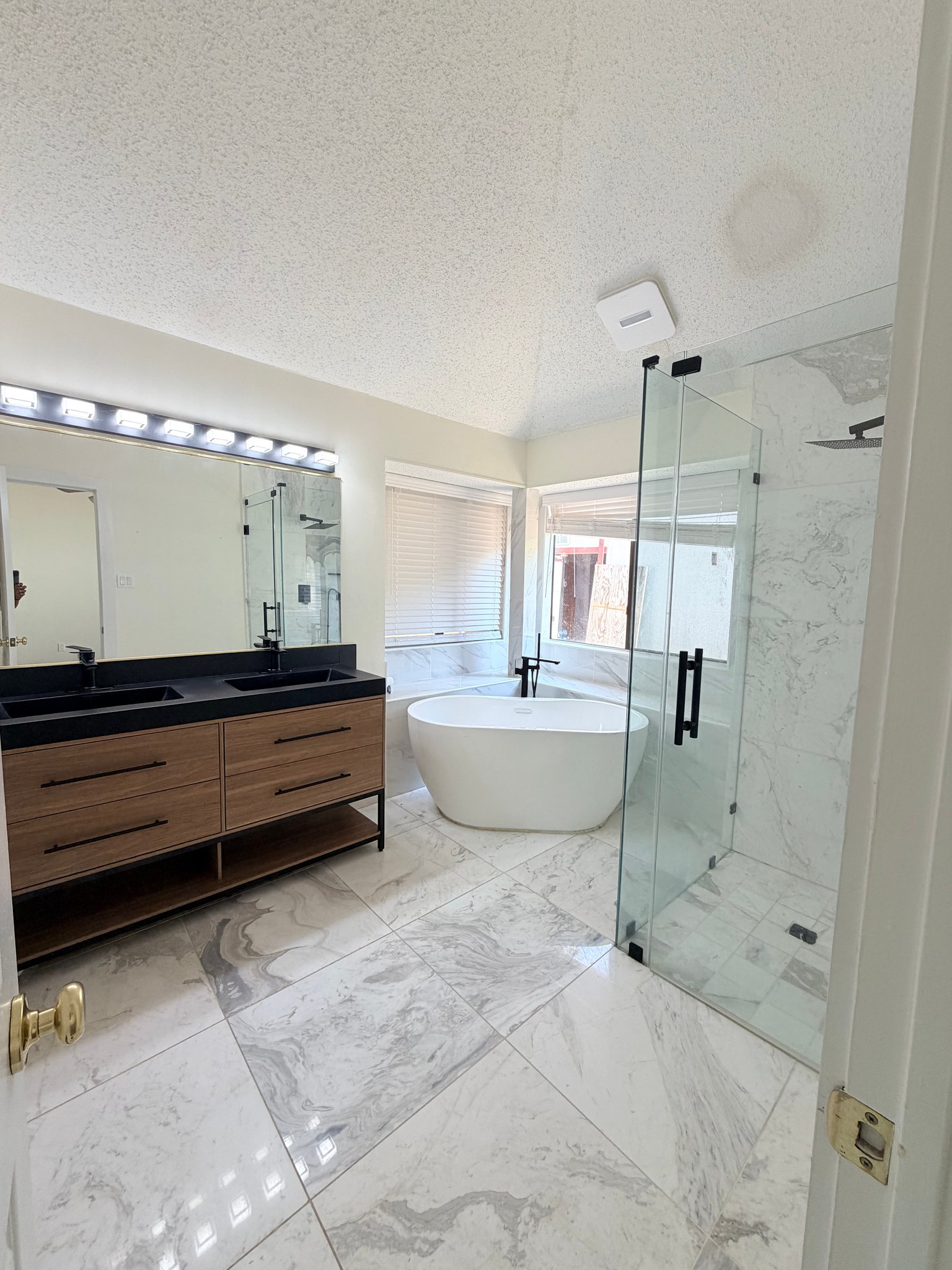 Pflugerville House: 1213 Bell Rock Cir