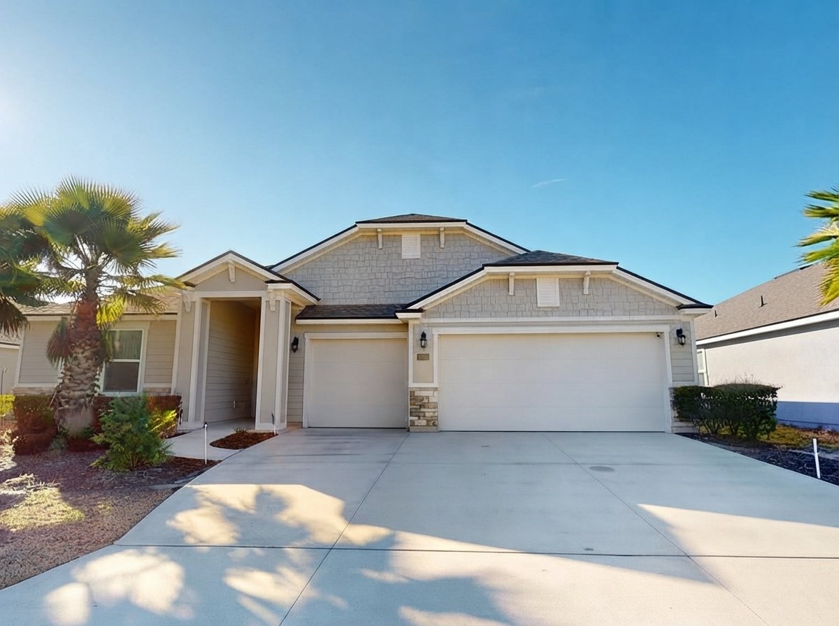 Jacksonville House: 15790 Whitebark Drive