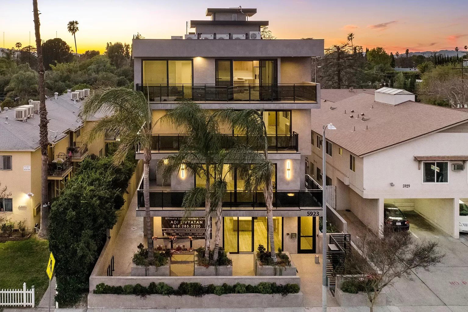 Valley Village Apartment: 5923 Laurel Canyon Blvd.