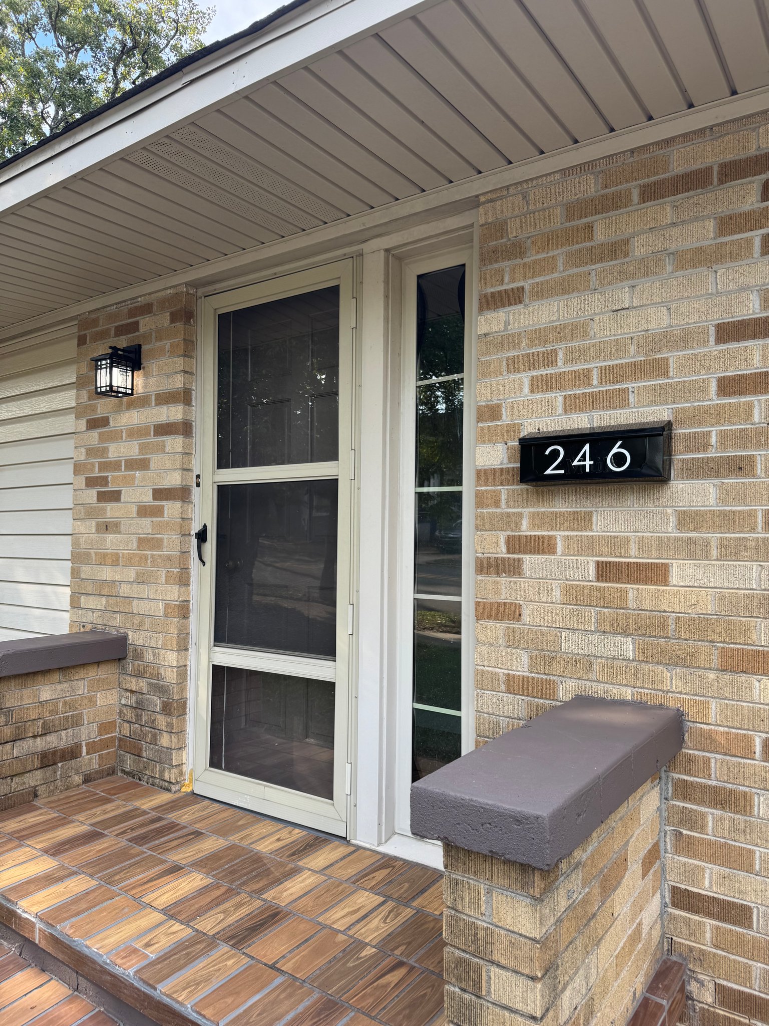 Hot Springs House: 246 Hobson
