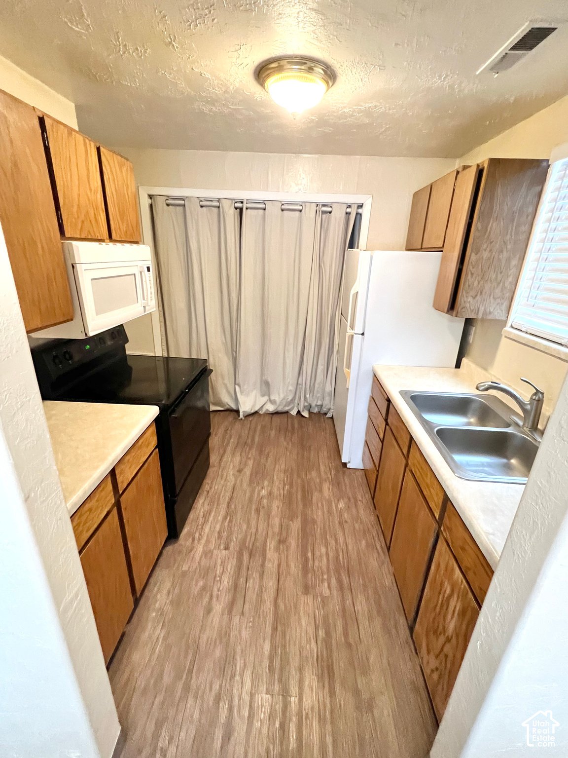 North Salt Lake Condo: 167 N Hwy 89 #F2