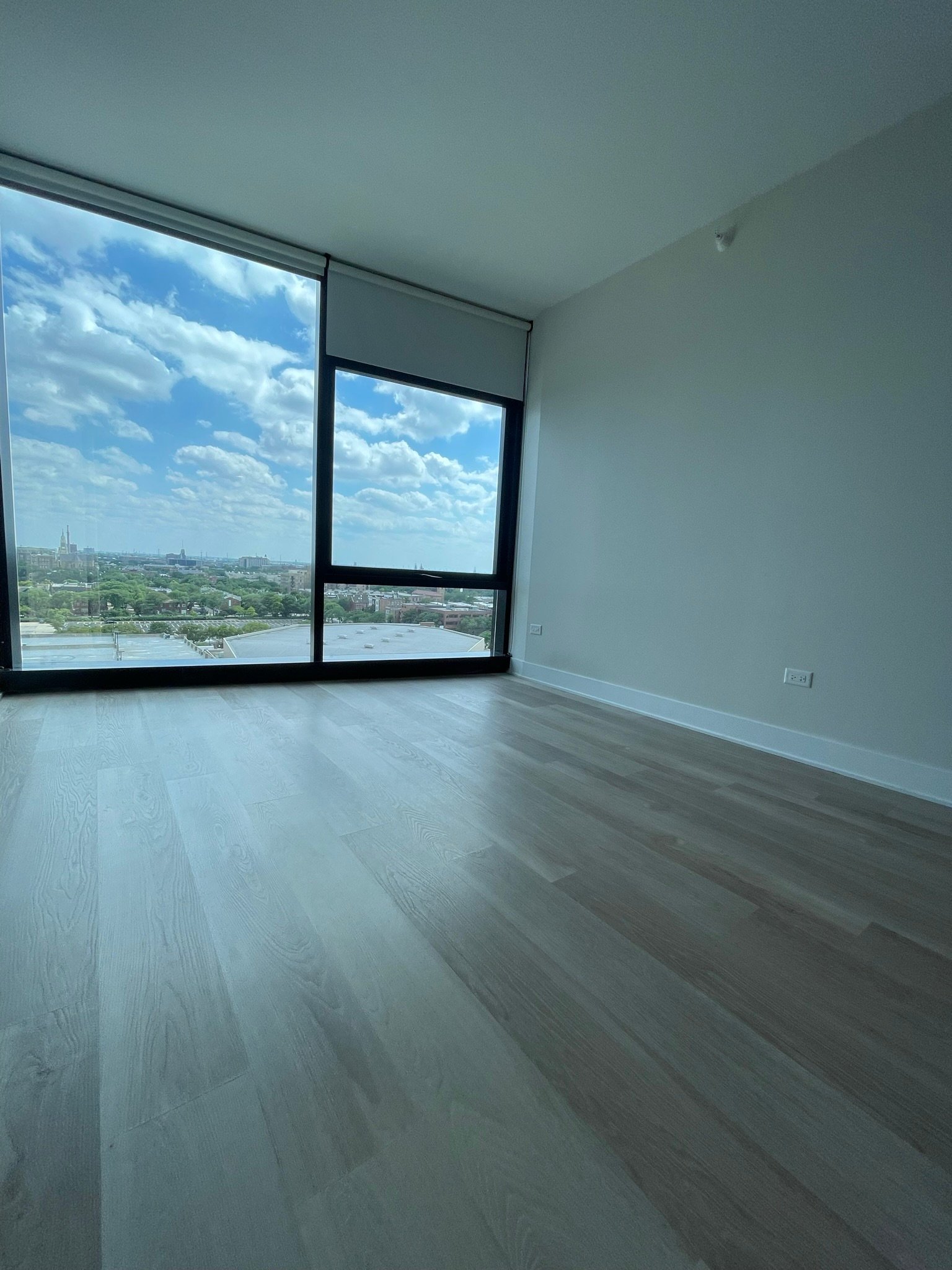 Chicago Condo: 1085 W Van Buren St