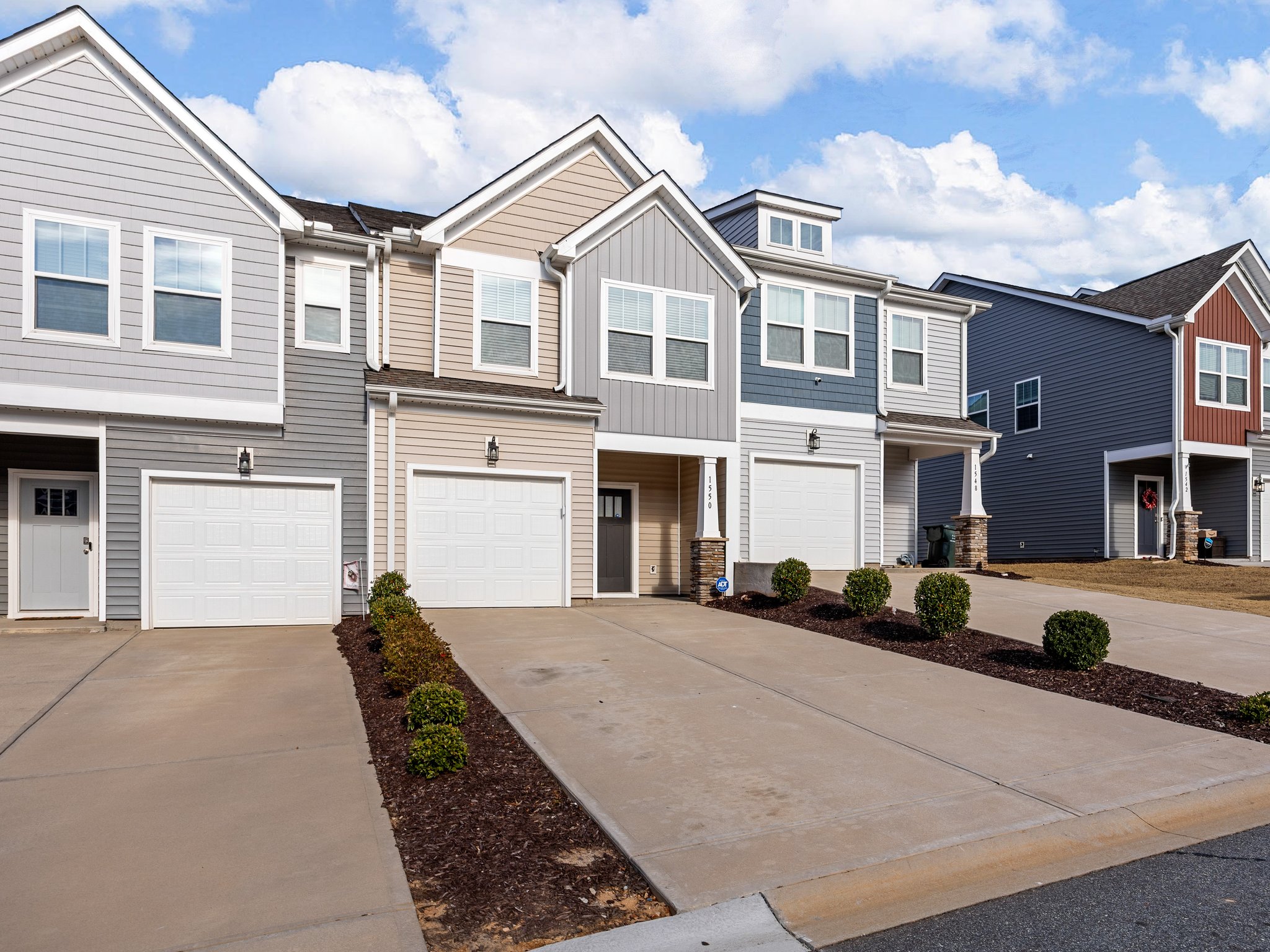 Moore House: 1550 Rivermeade Dr
