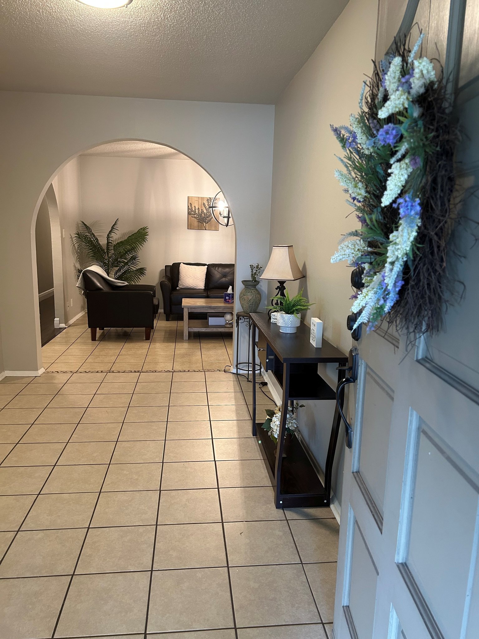 San Antonio House: 5554 Castle Knight Dr