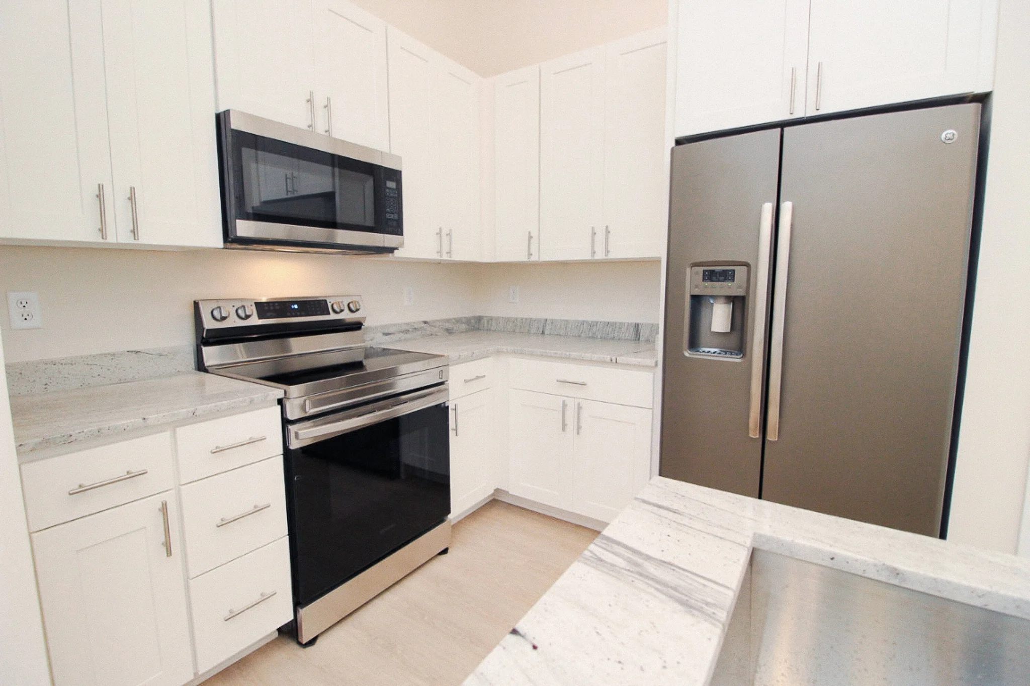 2 Bedroom Apartment – 1707 Eastern Ave, Baltimore, MD
