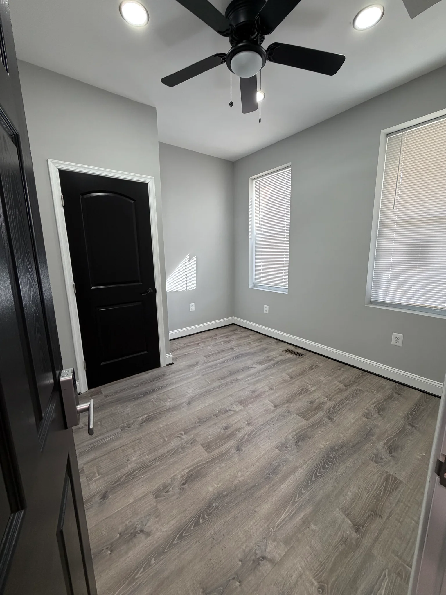 1 Bedroom Townhome – 1640 East 32nd Street, Baltimore, MD