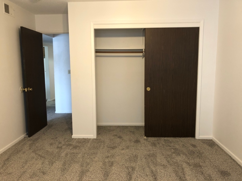 Ankeny Apartment: 2013 NW Hickory Ln
